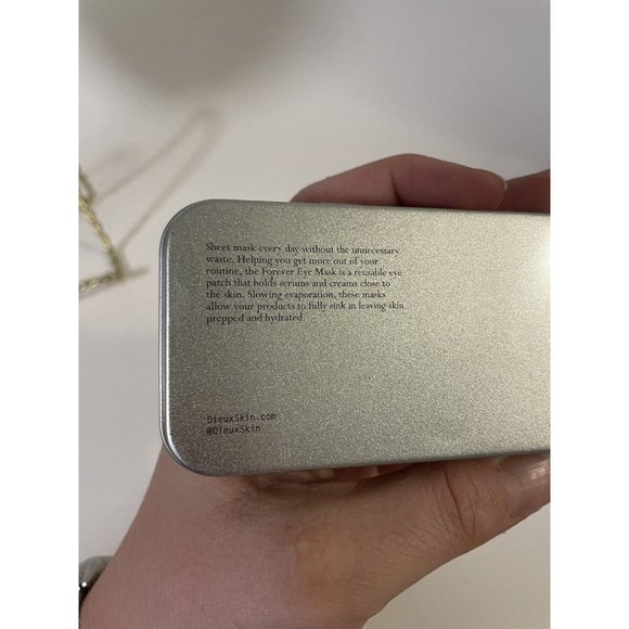 Dieux Forever Eye Mask Sheet Patches in Silver Case Eye Reviver Green Reuseable - Picture 3 of 4